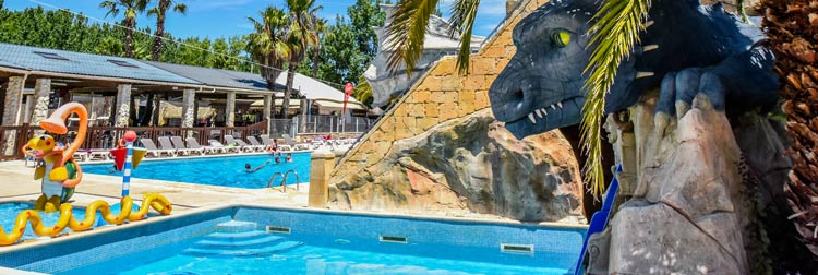 Piscine à vague du camping luxe parc aquatique