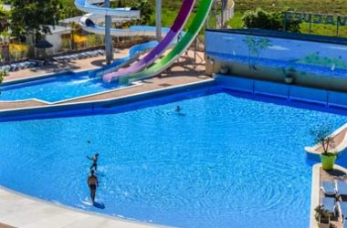 Camping 5 étoiles parc aquatique Hérault