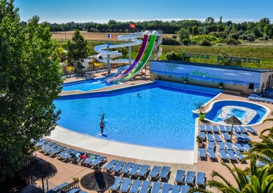 camping avec toboggan aquatique dans le sud