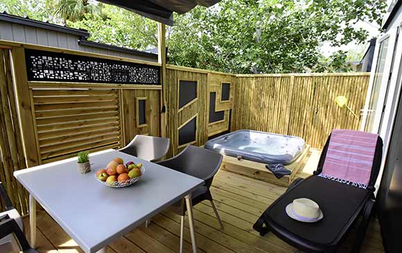 location mobile home avec jacuzzi en hérault